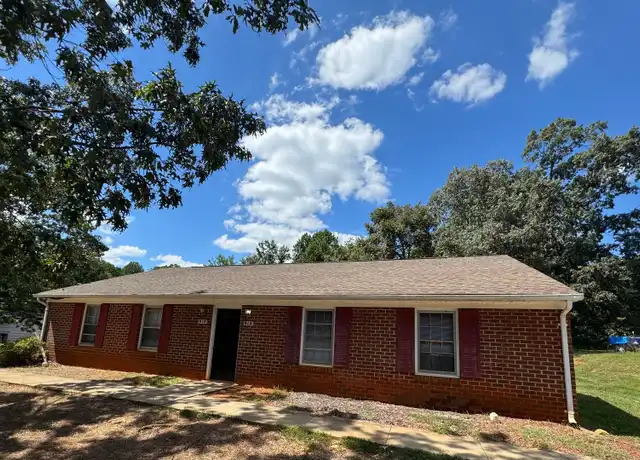 Property at 915 Grand Arbre Dr, Bedford, VA, 24523, 2 beds, 1 bath, [object Object]