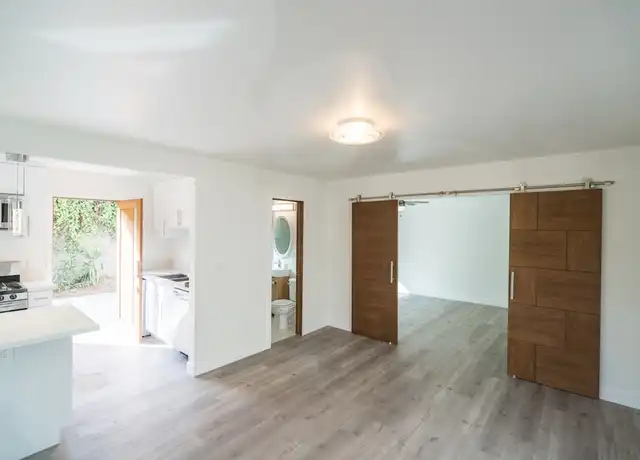 Property at 2614 Kansas Ave Unit C, Santa Monica, CA, 90404, 1 bed, 1 bath, [object Object]