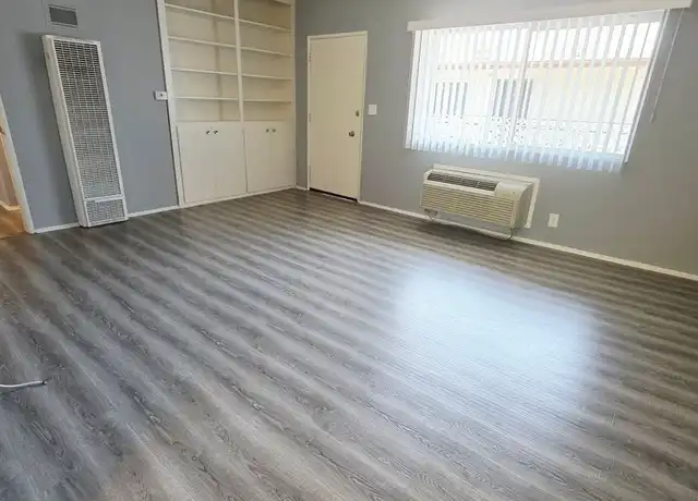Property at 4133 La Crescenta Ave Unit 13, La Crescenta-Montrose, CA, 91214, 2 beds, 1 bath, [object Object]