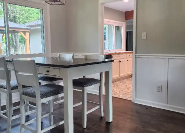 Property at 1917 Burlingame Dr SE, Huntsville, AL, 35803, 3 beds, 2 baths, [object Object]