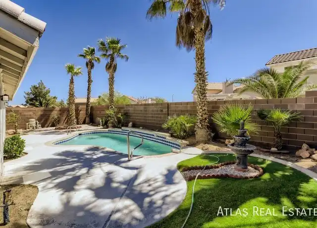Property at 712 Canyon Country Cir, Henderson, NV, 89002, 3 beds, 2 baths, [object Object]