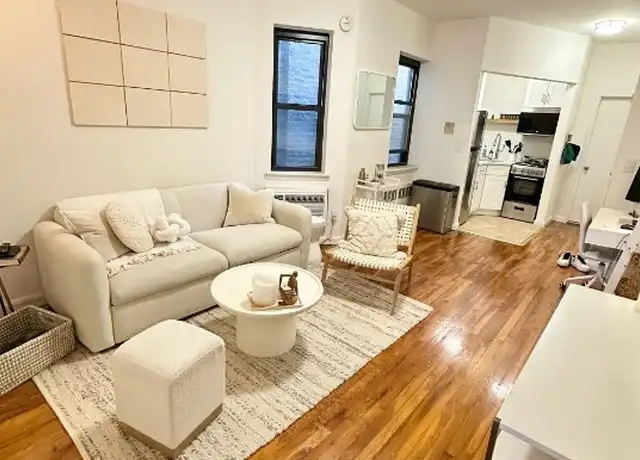 Property at 886 10th Ave Unit 5D, New York, NY, 10019, 1 bed, 1 bath, [object Object]