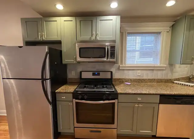 Property at 108 Duncan Ave Unit 3R, Jersey City, NJ, 07306, 2 beds, 2 baths, [object Object]