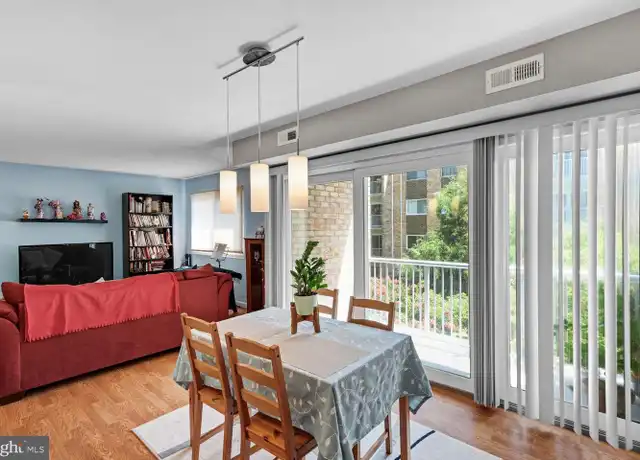 Property at 2910 Kings Chapel Rd Apt 9, Falls Church, VA, 22042, 2 beds, 1 bath, [object Object]