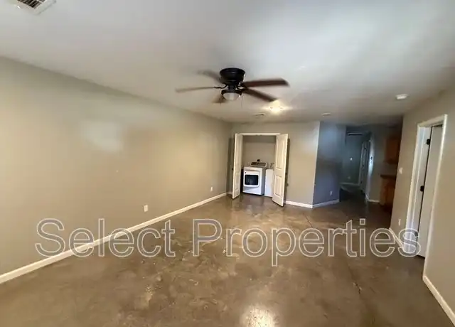 Property at 650 W Monroe Ave Unit B, Jonesboro, AR, 72401, 3 beds, 2 baths, [object Object]
