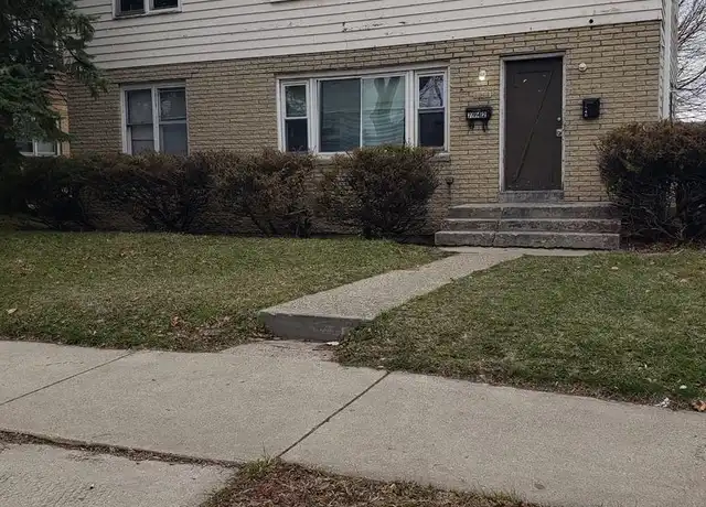 Property at 7940 W Hampton Ave Unit 7942, Milwaukee, WI, 53218, 3 beds, 1 bath, [object Object]