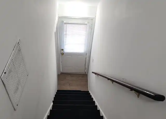 Property at 2500 Belleview Ave, Alexandria, VA, 22303, 6 beds, 3 baths, [object Object]