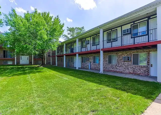 Property at Oak Hill Apartments- Hill Ave. - 3776 Hill Ave, Toledo, OH, 43607, 1-2 bed, 1 bath, [object Object]