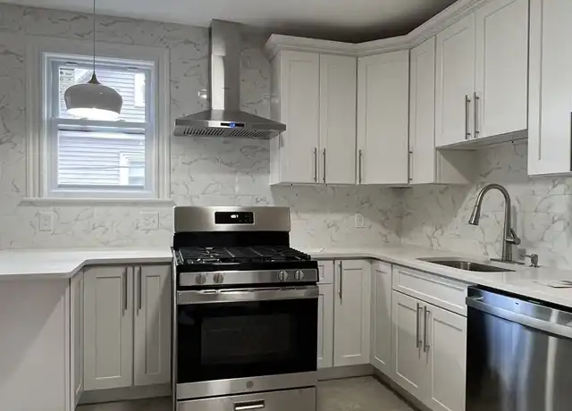 Property at 39 Rawson Rd Unit 3, Quincy, MA, 02170, 3 beds, 1.5 baths, [object Object]