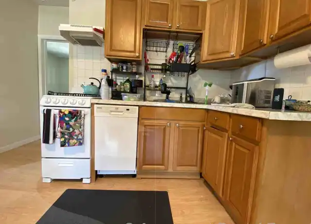 Property at 3 Bishop Allen Dr Unit 3R, Cambridge, MA, 02139, 1 bed, 1 bath, [object Object]