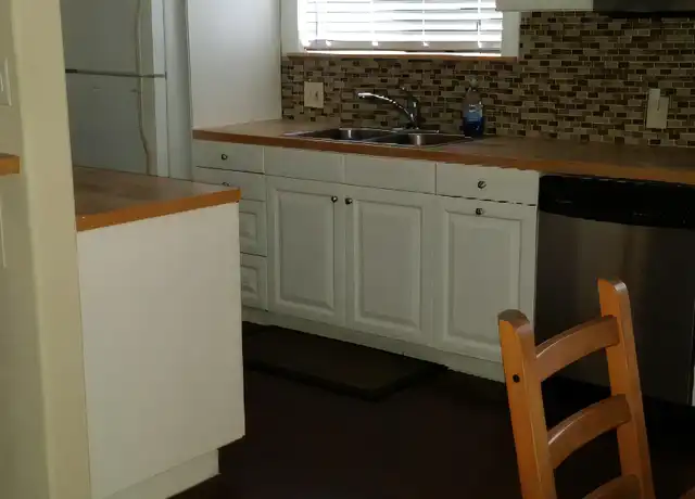 Property at 11820 Rose Hedge Dr, Whittier, CA, 90606, 1 bed, 1 bath, [object Object]