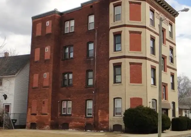 Property at 47 White St Unit 2L, Springfield, MA, 01108, 2 beds, 1 bath, [object Object]
