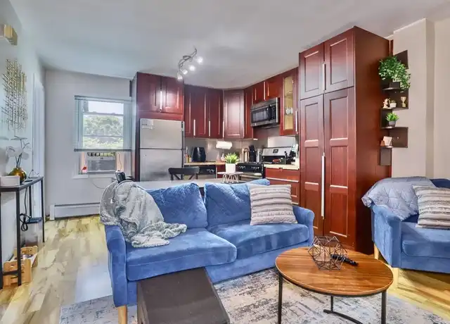 Property at 397 1st St Unit 3, Jersey City, NJ, 07302, 2 beds, 1 bath, [object Object]