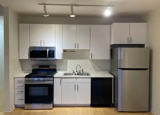 Property at 929 Portland Ave #1408, Minneapolis, MN, 55404, 1 bed, 1 bath, [object Object]