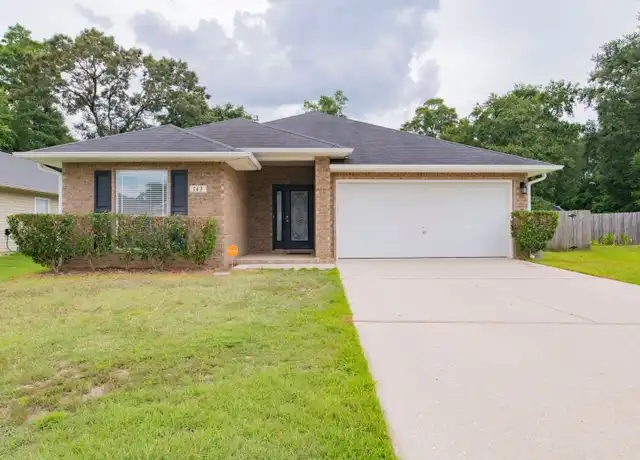 Property at 143 Creekview Dr, Pensacola, FL, 32503, 3 beds, 2 baths, [object Object]