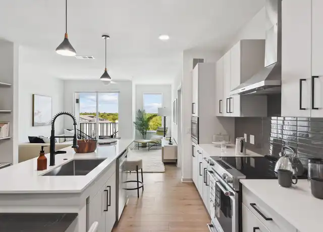 Property at 2901 Manor Rd Unit 464, Austin, TX, 78722, 1 bed, 1 bath, [object Object]