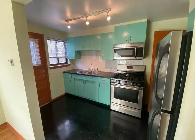 Property at East River Terrace - 2101 E River Ter, Minneapolis, MN, 55414, 0 beds, 1 bath, [object Object]