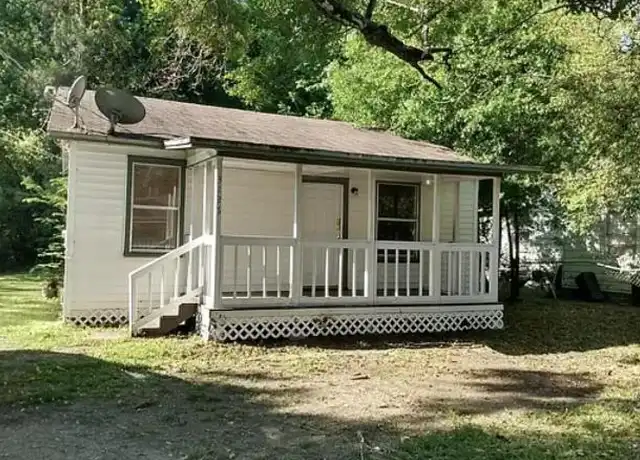 Property at 3126 Columbus Ave, Jacksonville, FL, 32254, 3 beds, 1 bath, [object Object]