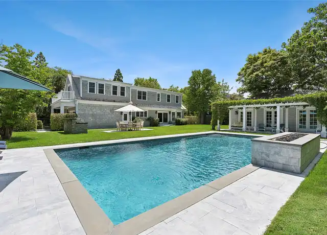 Property at 146 Coopers Farm Rd, Southampton, NY, 11968, 6 beds, 7.5 baths, [object Object]