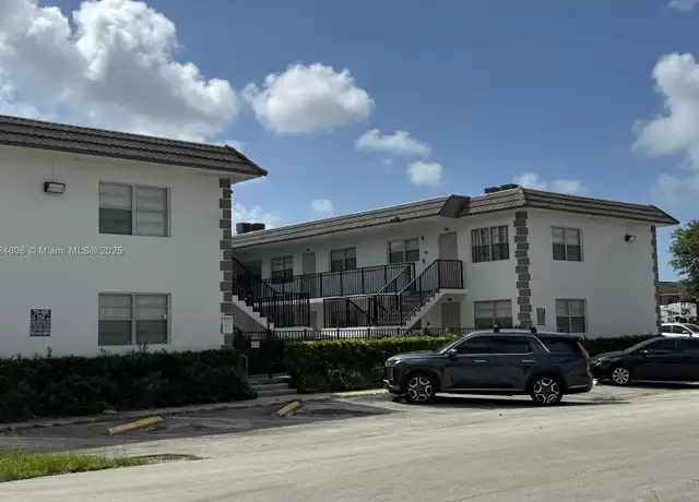 Property at 4933 Hollywood Blvd Unit 101, Hollywood, FL, 33021, 1 bed, 1 bath, [object Object]