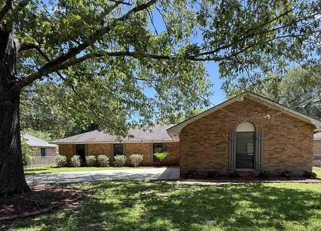 Property at 1893 Dabney Dr, Baton Rouge, LA, 70816, 5 beds, 2 baths, [object Object]