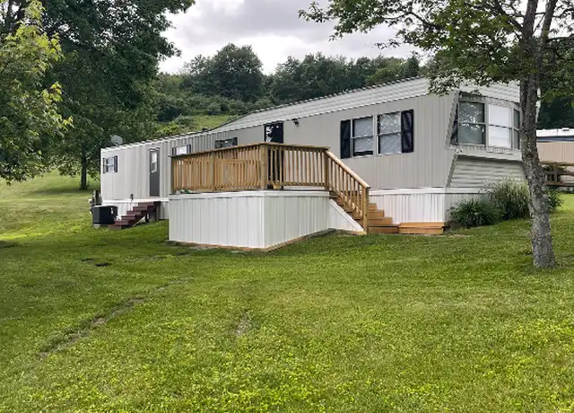 Property at 306 Pearl Ln, Greensburg, PA, 15601, 1 bed, 1 bath, [object Object]