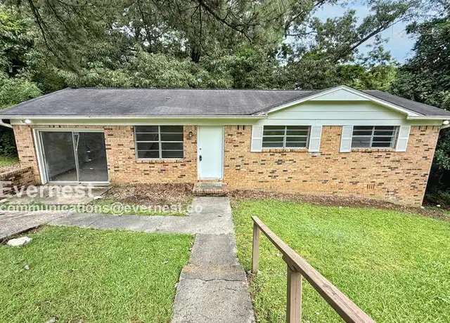 Property at 900 Von Dale Cir, Birmingham, AL, 35215, 3 beds, 1 bath, [object Object]