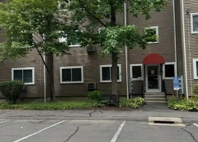 Property at 14 Newtown Rd Unit B9, Danbury, CT, 06810, 2 beds, 1 bath, [object Object]