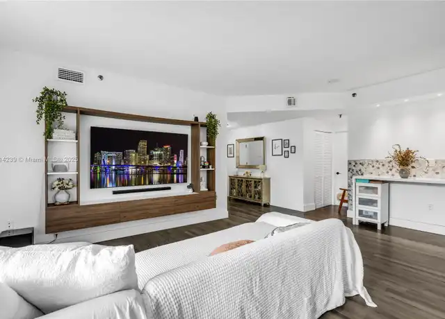 Property at 1834 Brickell Ave #33, Miami, FL, 33129, 2 beds, 2 baths, [object Object]
