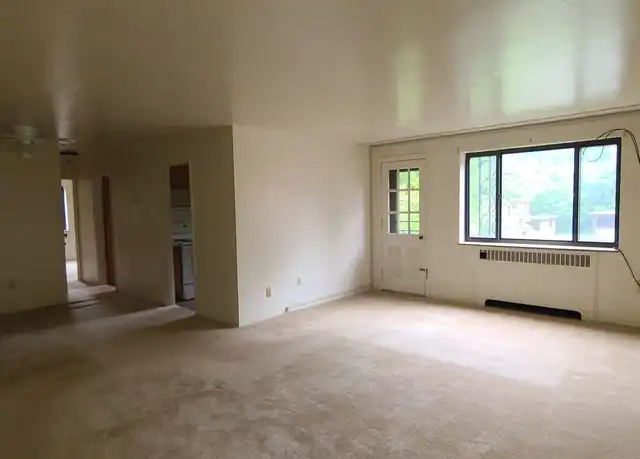 Property at 115 Abbeyville Rd Unit ABB 205, Mt. Lebanon, PA, 15228, 2 beds, 2 baths, [object Object]