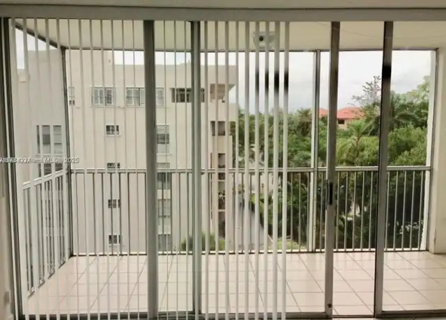 Property at 150 Ocean Lane Dr Unit 5B, Key Biscayne, FL, 33149, 2 beds, 2 baths, [object Object]