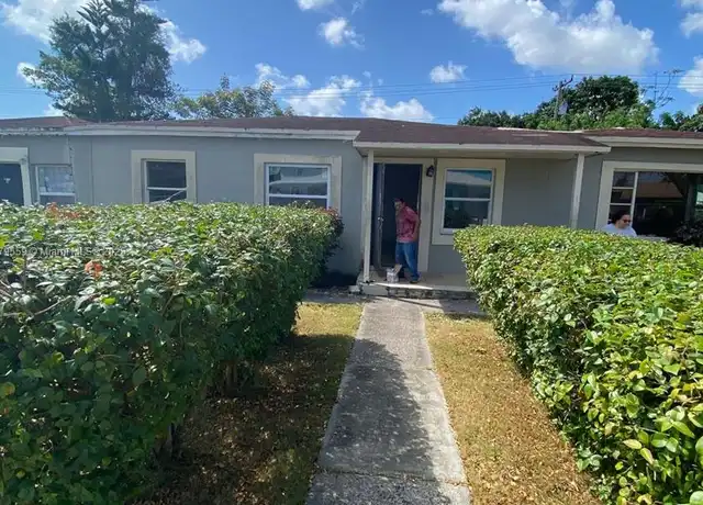 Property at 10470 SW 172nd St Unit A, Miami, FL, 33157, 5 beds, 2 baths, [object Object]