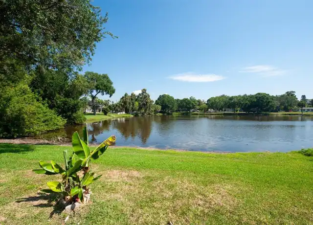 Property at 867 Pinellas Point Dr S, St Petersburg, FL, 33705, 2 beds, 2 baths, [object Object]