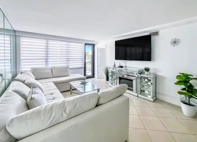 Property at 5225 Collins Ave #517, Miami Beach, FL, 33140, 2 beds, 2 baths, [object Object]