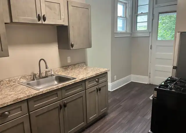 Property at 472 Park Ave #3, Rochester, NY, 14607, 1 bed, 1 bath, [object Object]