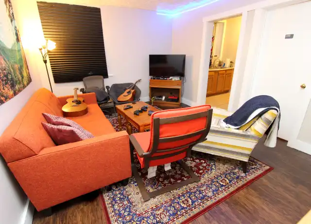 Property at 334 Melwood Ave Unit 1A, Pittsburgh, PA, 15213, 4 beds, 1 bath, [object Object]