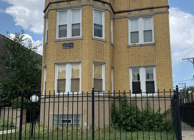 Property at 5214 W Crystal St Unit 1, Chicago, IL, 60651, 2 beds, 1 bath, [object Object]