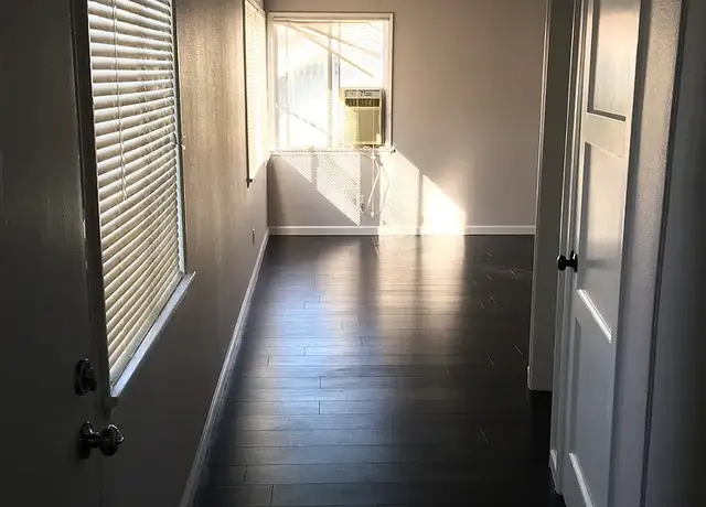 Photo of 408 E Elk Ave, Glendale, CA 91205