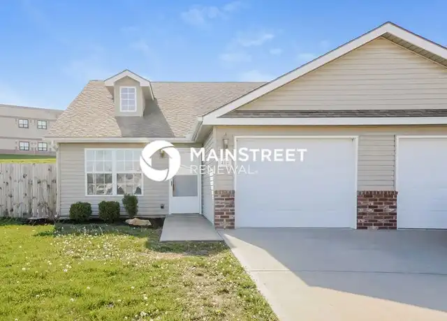Property at 213 Palmer Ct, Pleasant Hill, MO, 64080, 3 beds, 2 baths, [object Object]