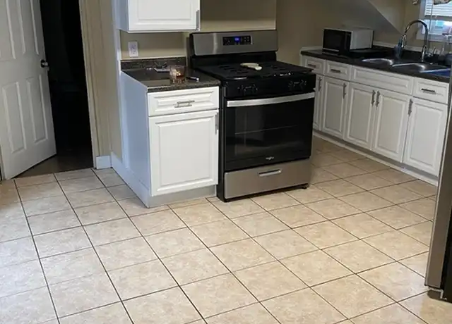Property at 69 Mowry St Unit 2, Providence, RI, 02908, 2 beds, 1 bath, [object Object]