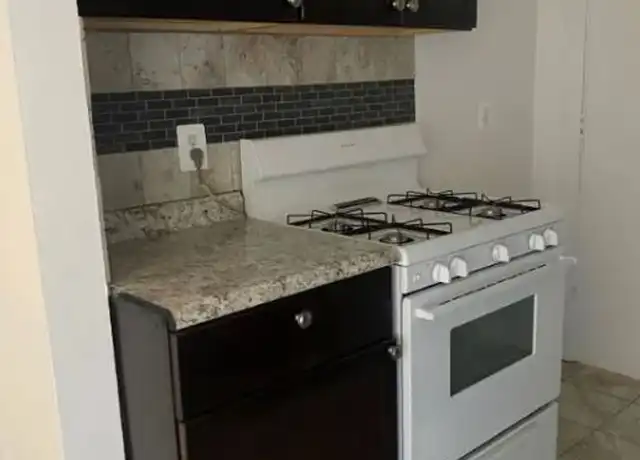 Property at 1319 W Estes Ave Unit 30, Chicago, IL, 60626, 0 beds, 1 bath, [object Object]