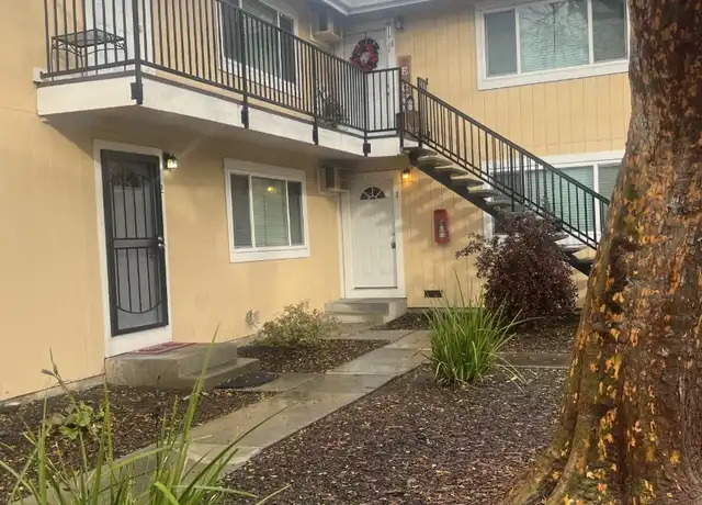 Property at 2219 Hillsborough Ct Unit 2, Concord, CA, 94520, 2 beds, 1 bath, [object Object]