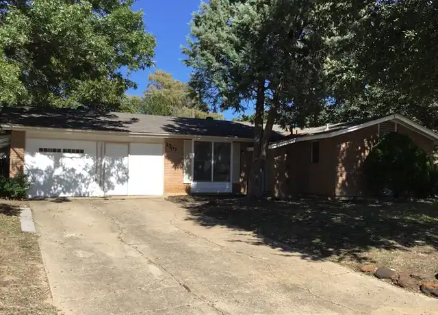 Property at 1703 Carlisle St, Irving, TX, 75062, 4 beds, 2 baths, [object Object]