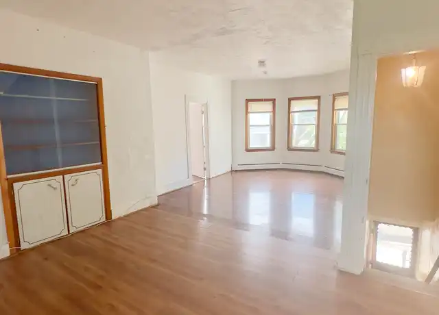 Property at 32 Mansfield St, Everett, MA, 02149, 4 beds, 1 bath, [object Object]