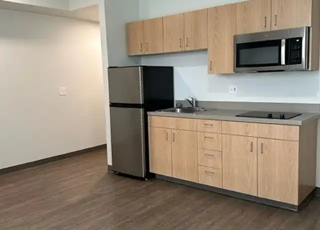 Property at 990 Broadway Apartment Homes - 990 Broadway St NE, Salem, OR, 97301, 0 beds, 1 bath, [object Object]