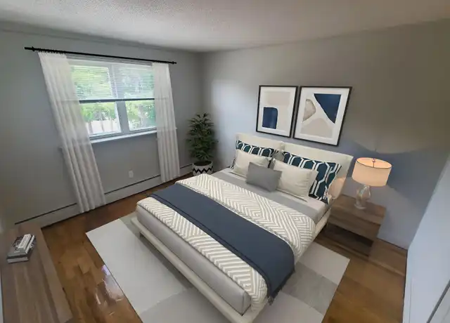 Property at 119 House St, Glastonbury, CT, 06033, 2 beds, 1 bath, [object Object]