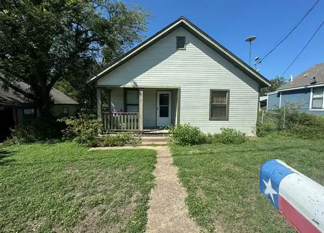 Property at 718 N Houston St, Granbury, TX, 76048, 3 beds, 2 baths, [object Object]