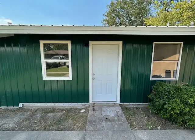 Property at 205 Randal St Unit 4, Vian, OK, 74962, 1 bed, 1 bath, [object Object]