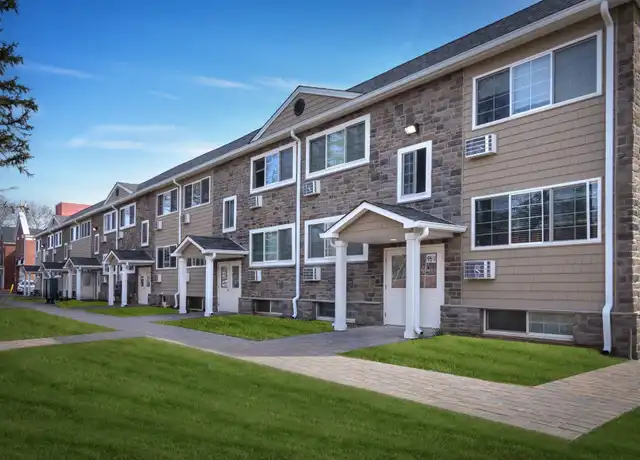 Property at 609 Tulip Ave Unit E4, Stewart Manor, NY, 11530, 1 bed, 1 bath, [object Object]