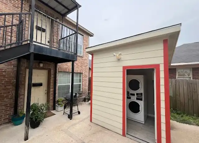 Property at 4719 Clay St Unit 5, Houston, TX, 77023, 1 bed, 1 bath, [object Object]